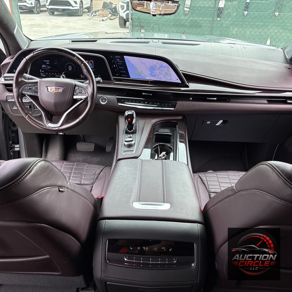 2023 Cadillac Escalade ESV Premium Luxury Platinum