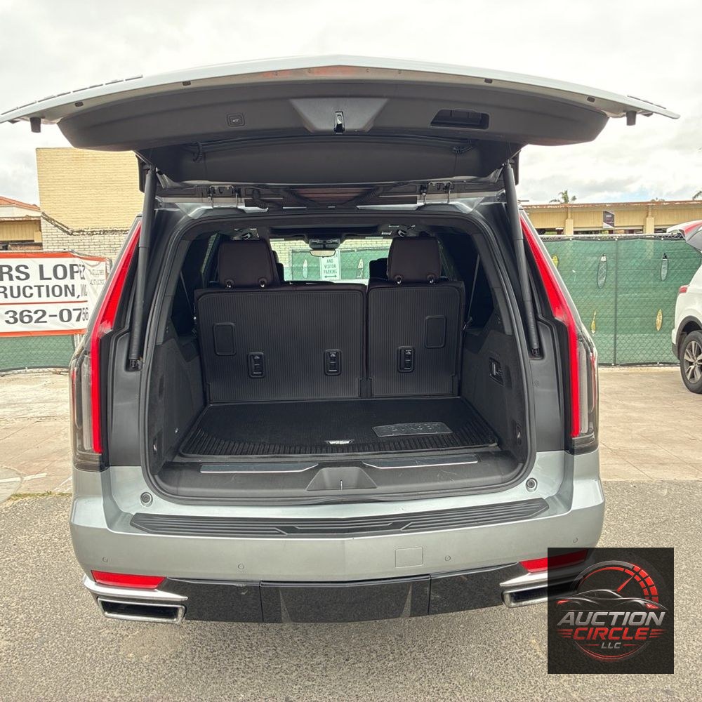 2023 Cadillac Escalade ESV Premium Luxury Platinum