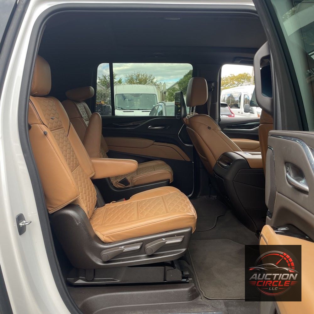 2021 Cadillac Escalade ESV Sport