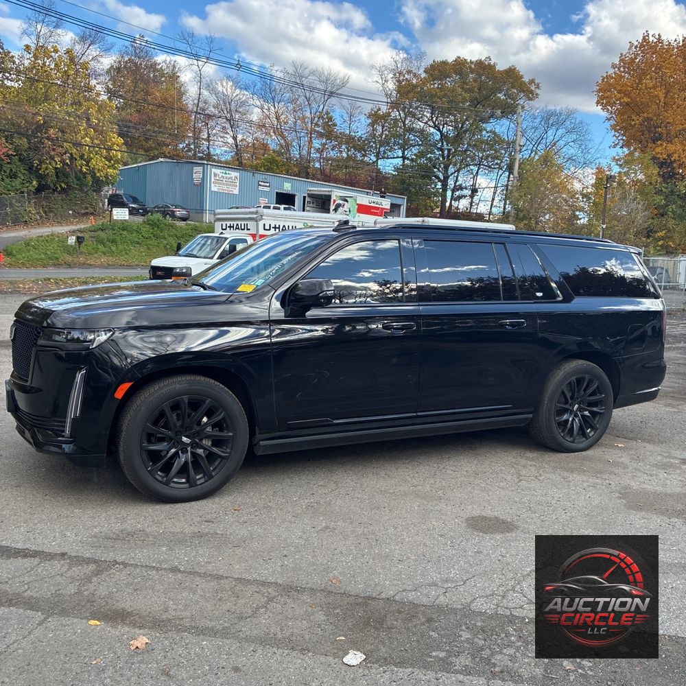 2022 Cadillac Escalade ESV Sport