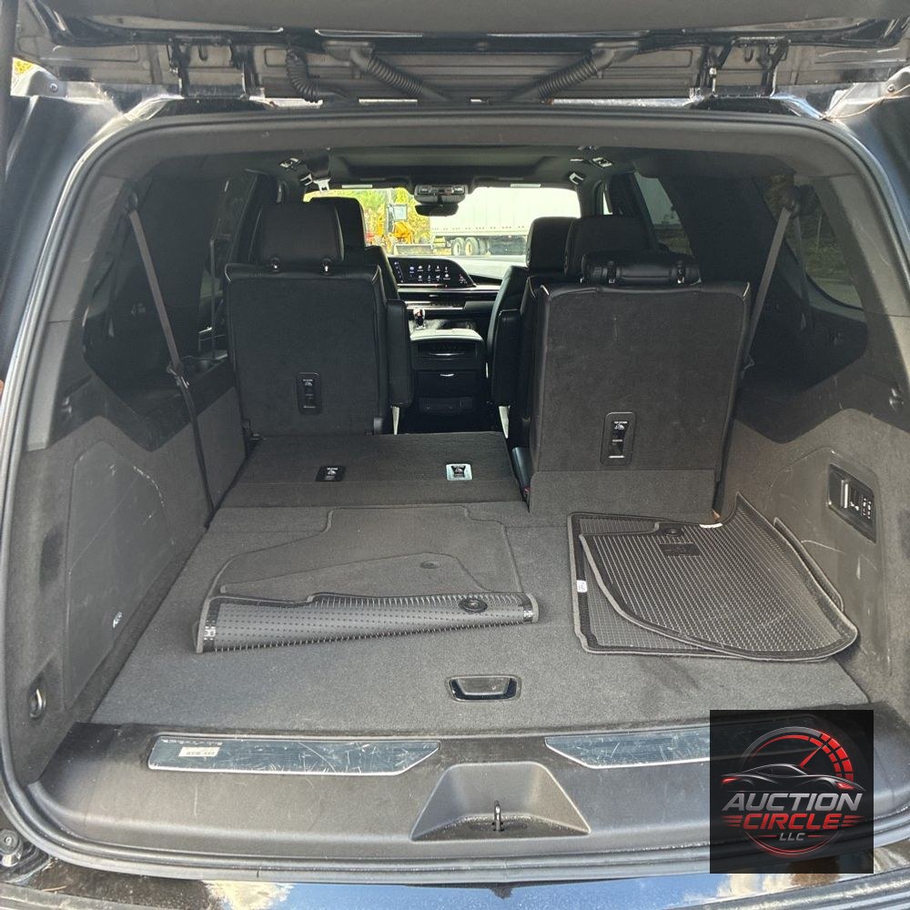 2022 Cadillac Escalade ESV Sport