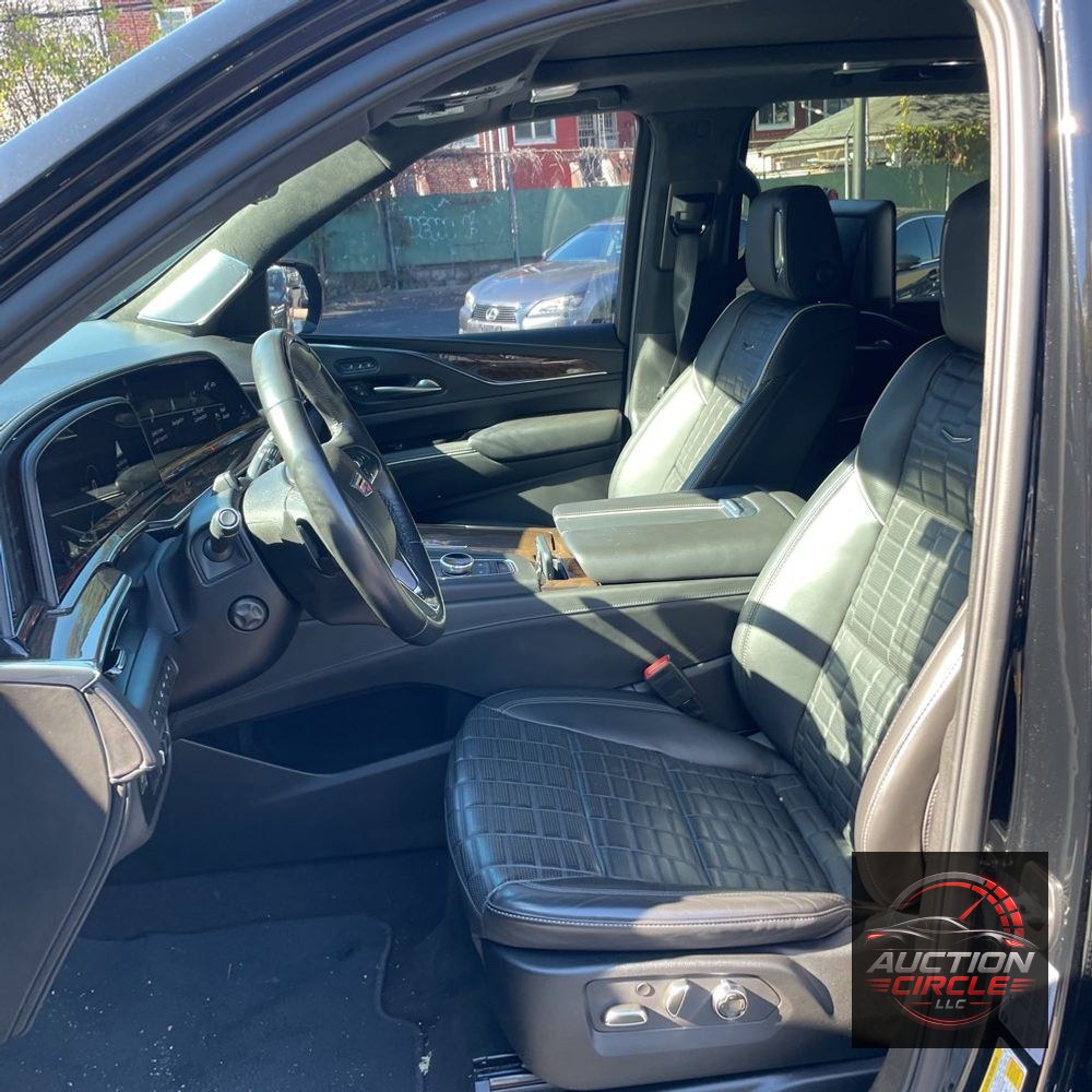 2023 Cadillac Escalade ESV Sport Platinum