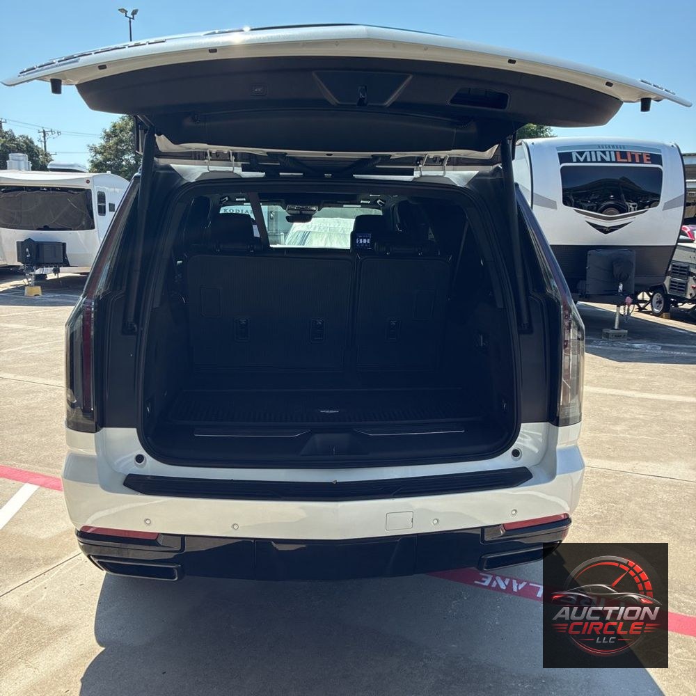 2025 Cadillac Escalade ESV Sport Platinum