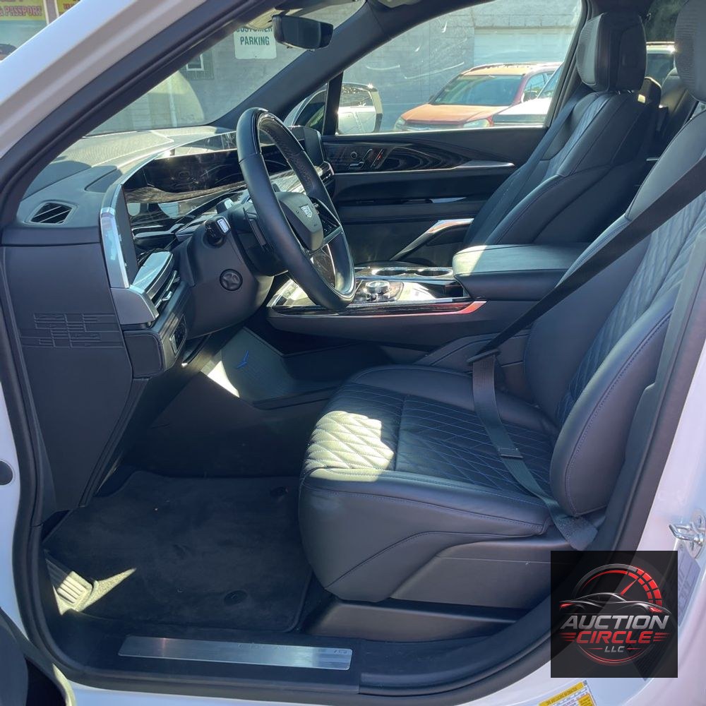 2025 Cadillac Escalade IQ Sport 1