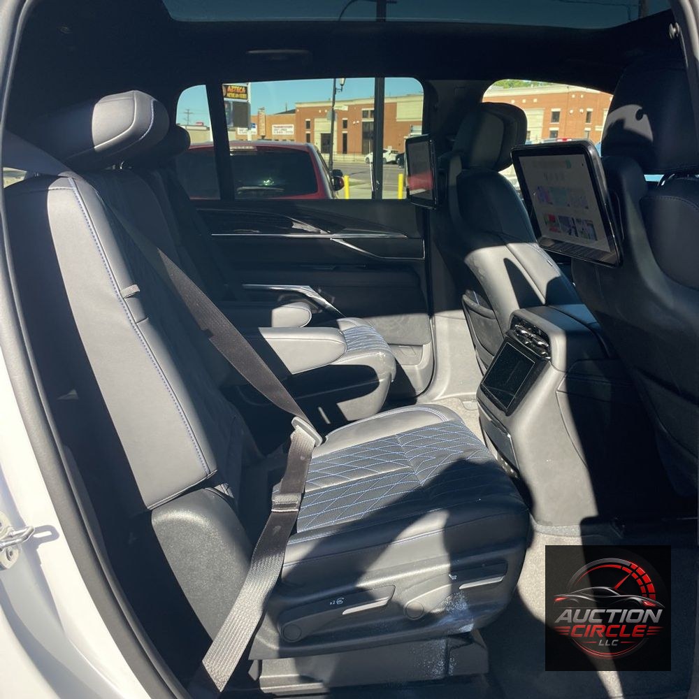 2025 Cadillac Escalade IQ Sport 1