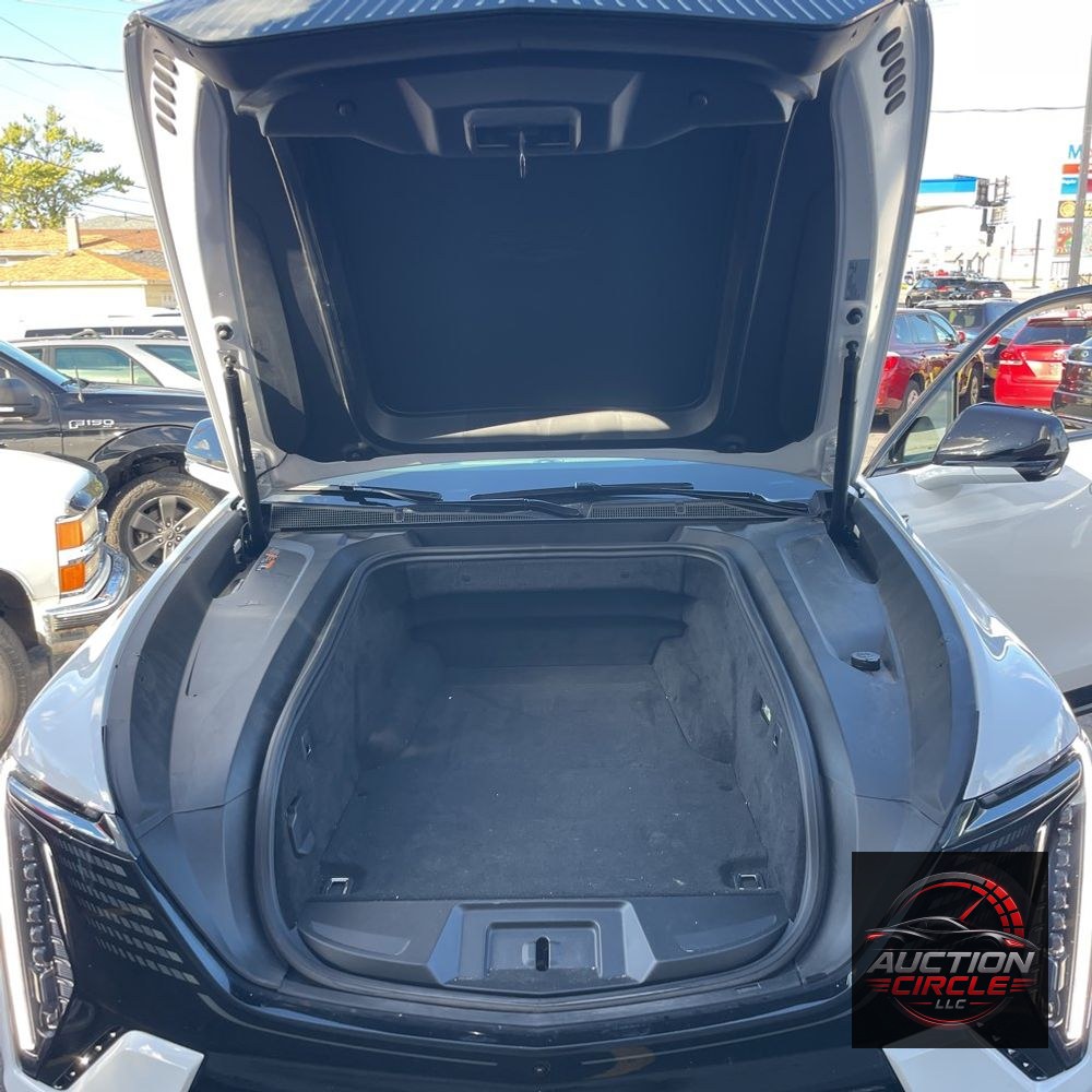 2025 Cadillac Escalade IQ Sport 1