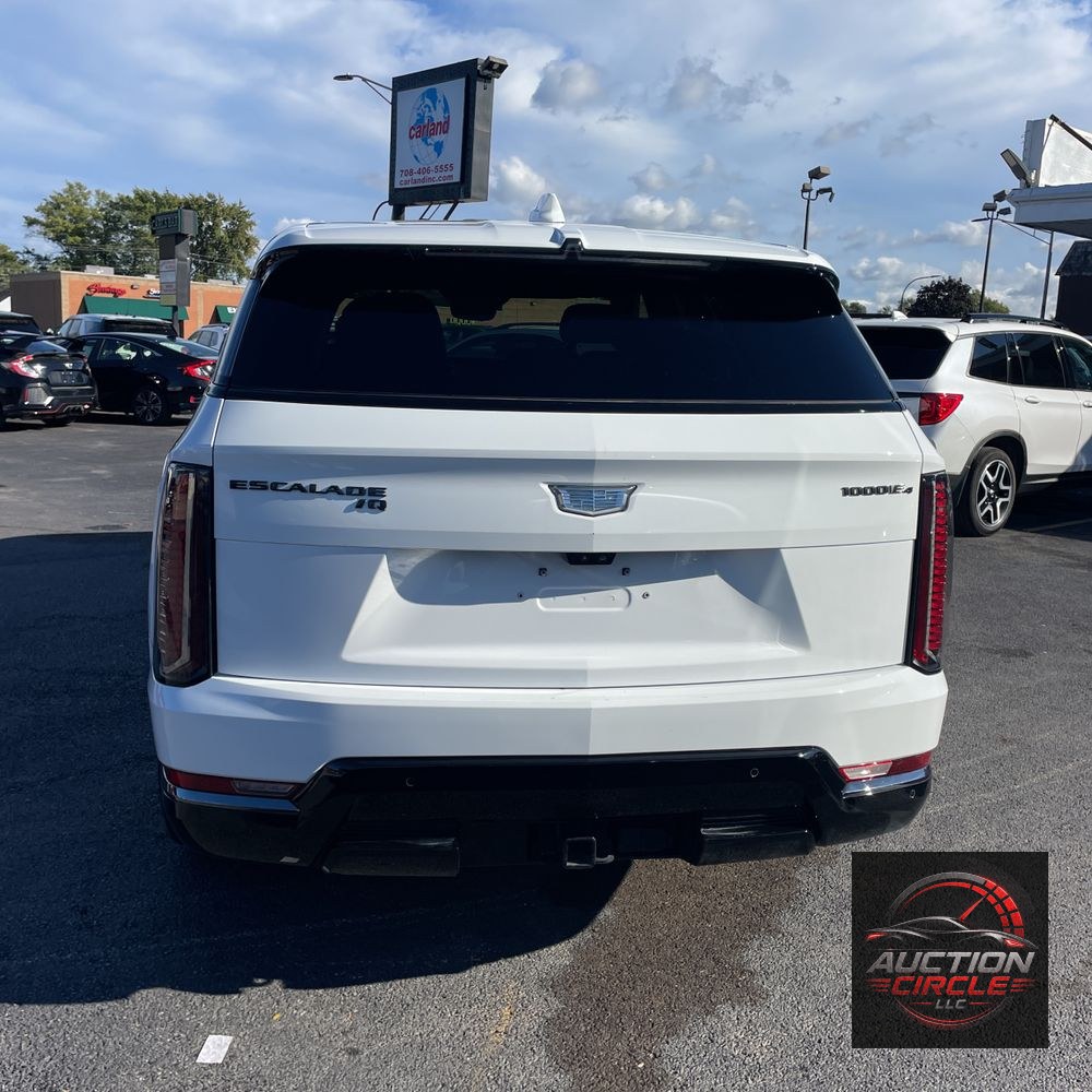 2025 Cadillac Escalade IQ Sport 1
