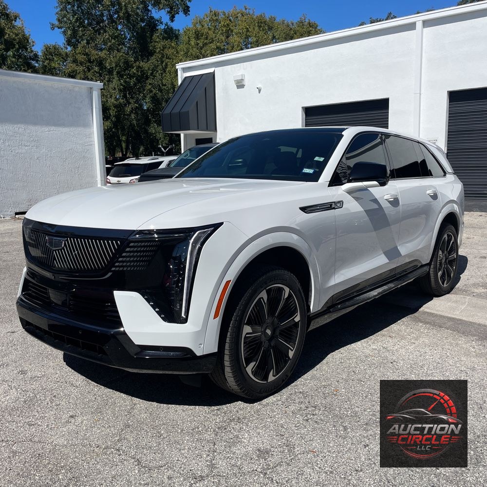2025 Cadillac Escalade IQ Sport 1