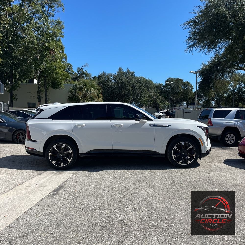 2025 Cadillac Escalade IQ Sport 1