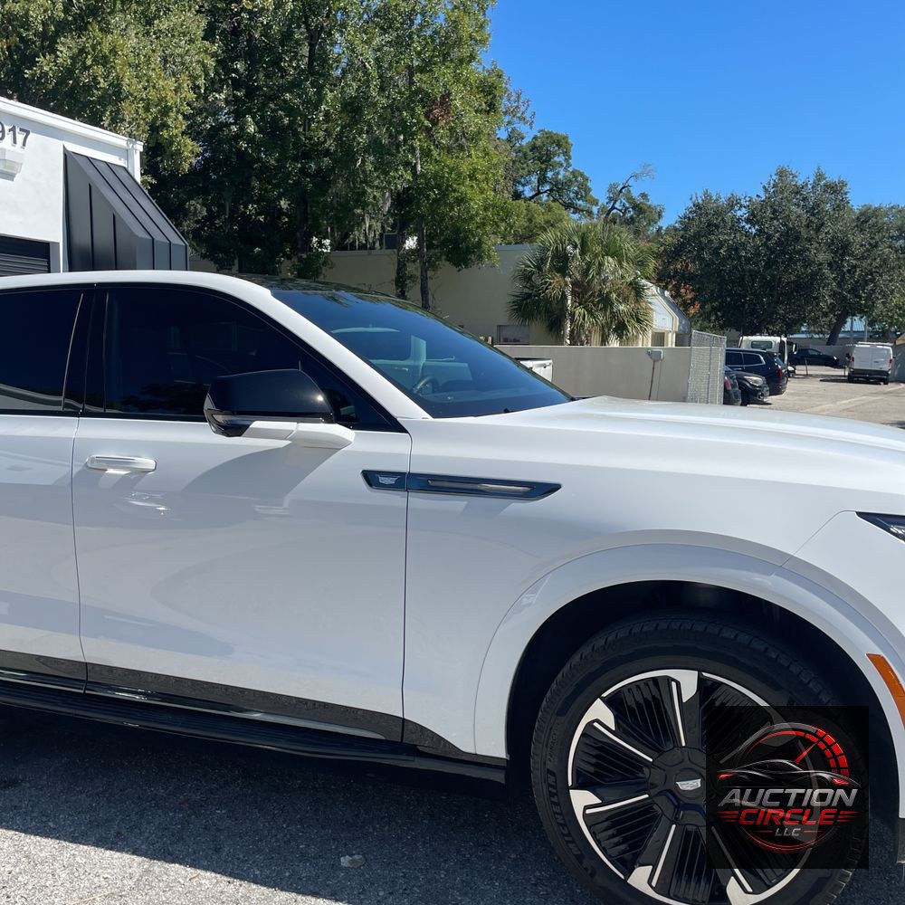 2025 Cadillac Escalade IQ Sport 1