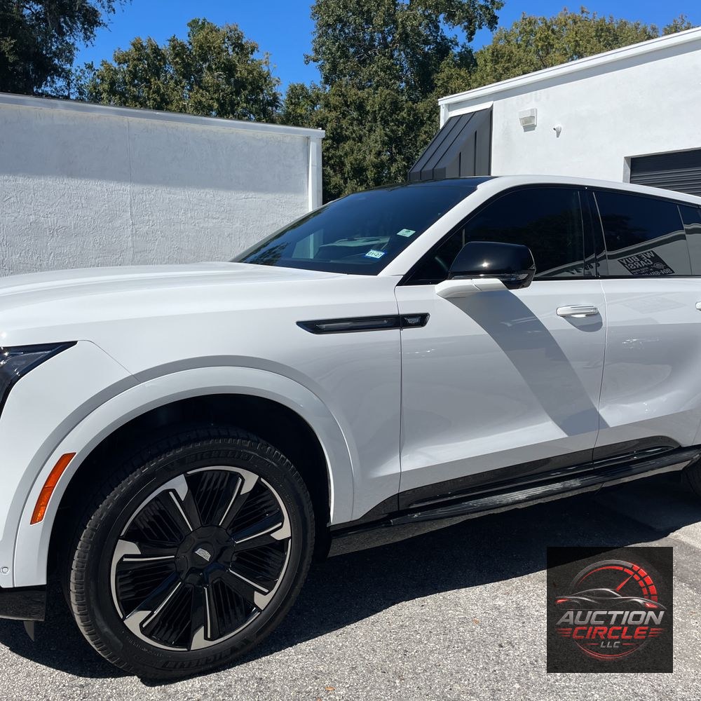 2025 Cadillac Escalade IQ Sport 1