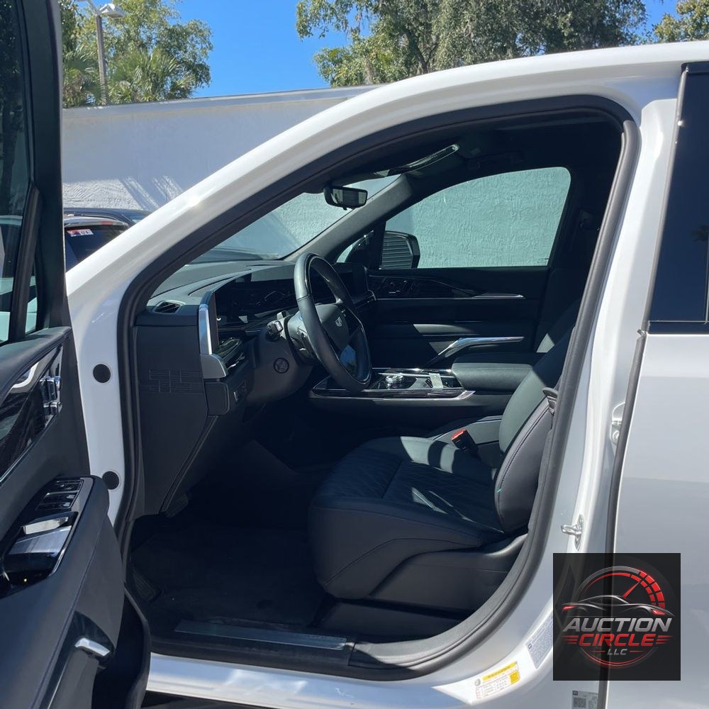 2025 Cadillac Escalade IQ Sport 1