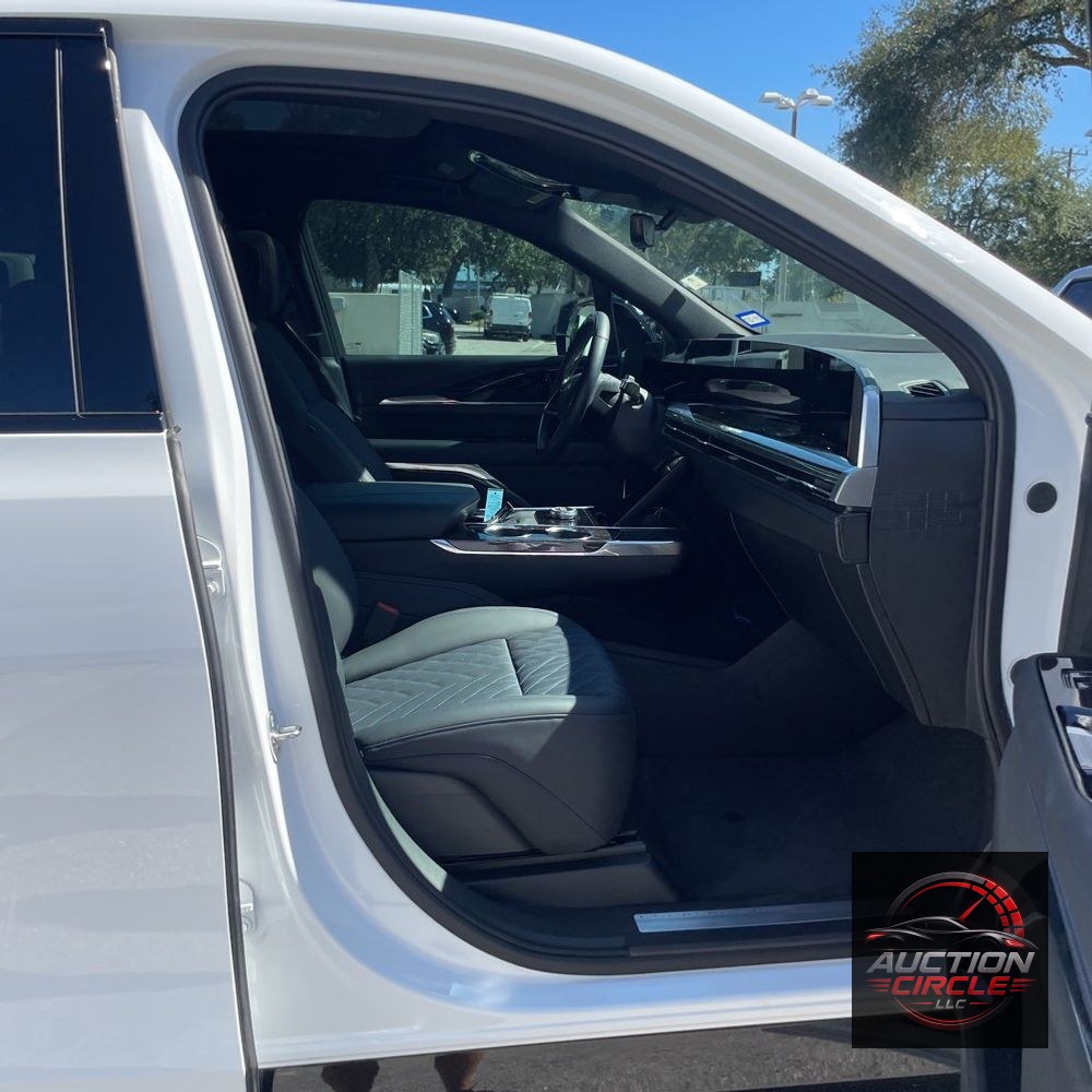 2025 Cadillac Escalade IQ Sport 1