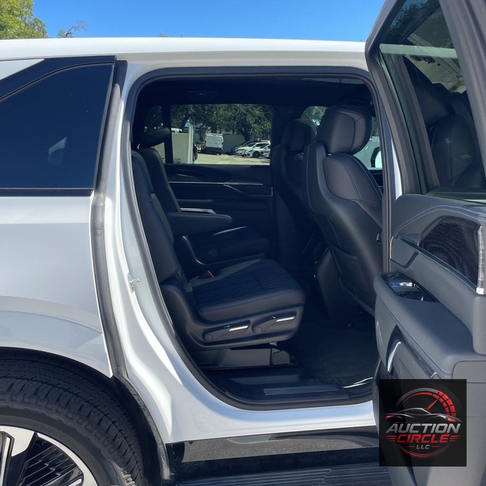 2025 Cadillac Escalade IQ Sport 1