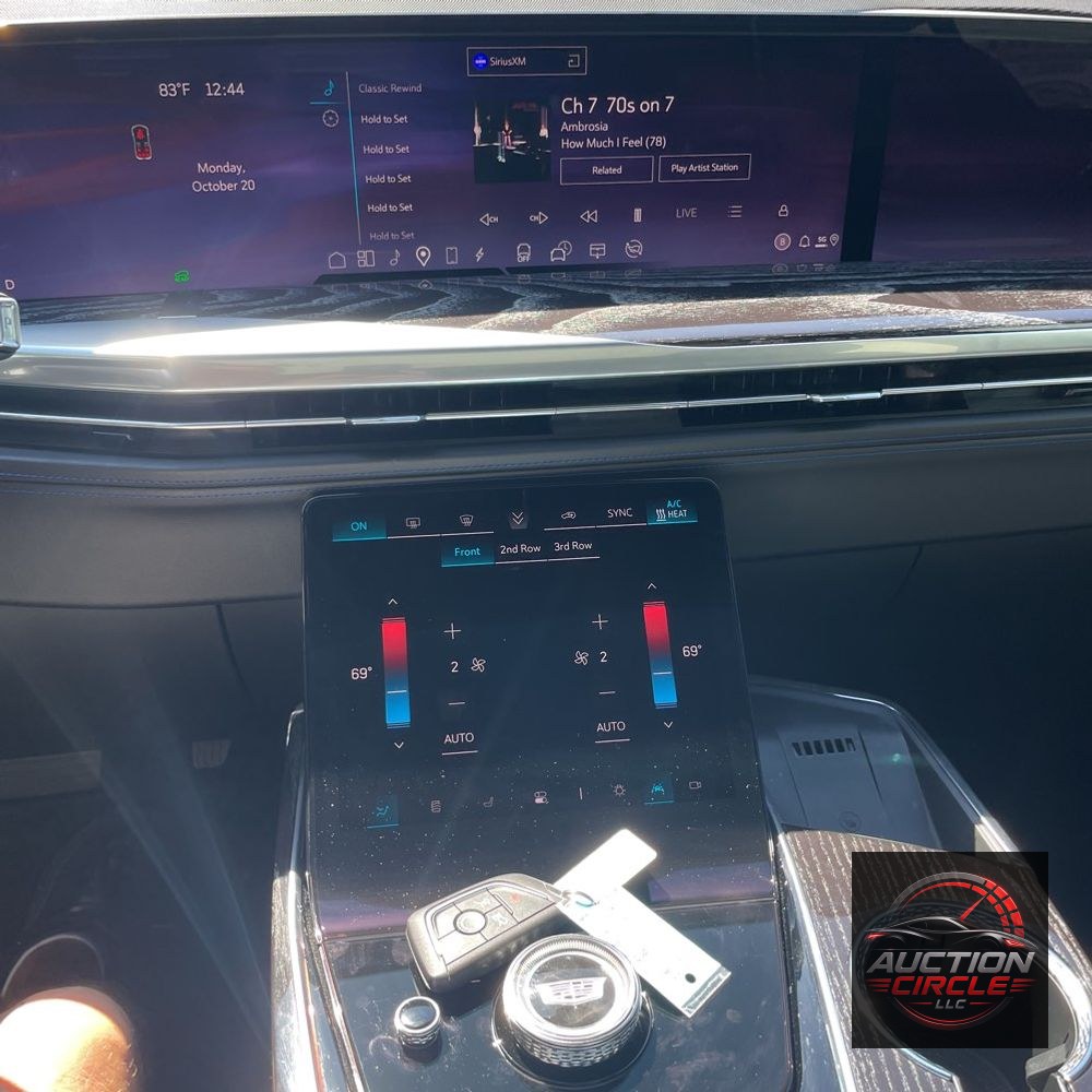 2025 Cadillac Escalade IQ Sport 1