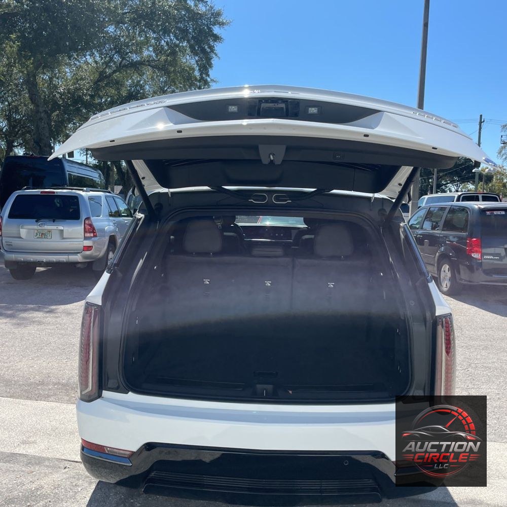 2025 Cadillac Escalade IQ Sport 1