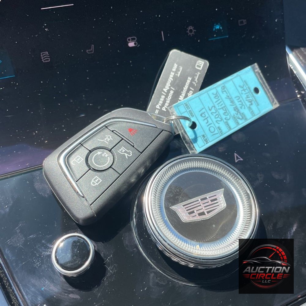 2025 Cadillac Escalade IQ Sport 1
