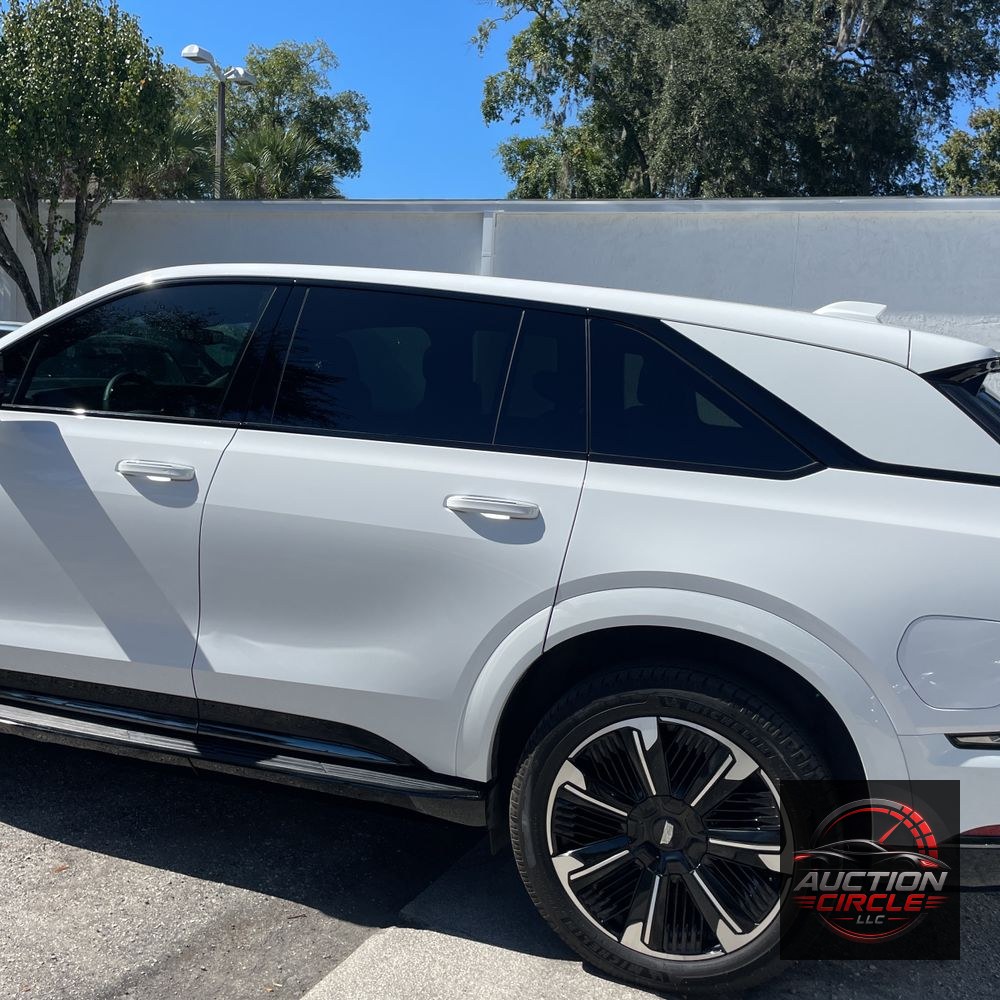 2025 Cadillac Escalade IQ Sport 1