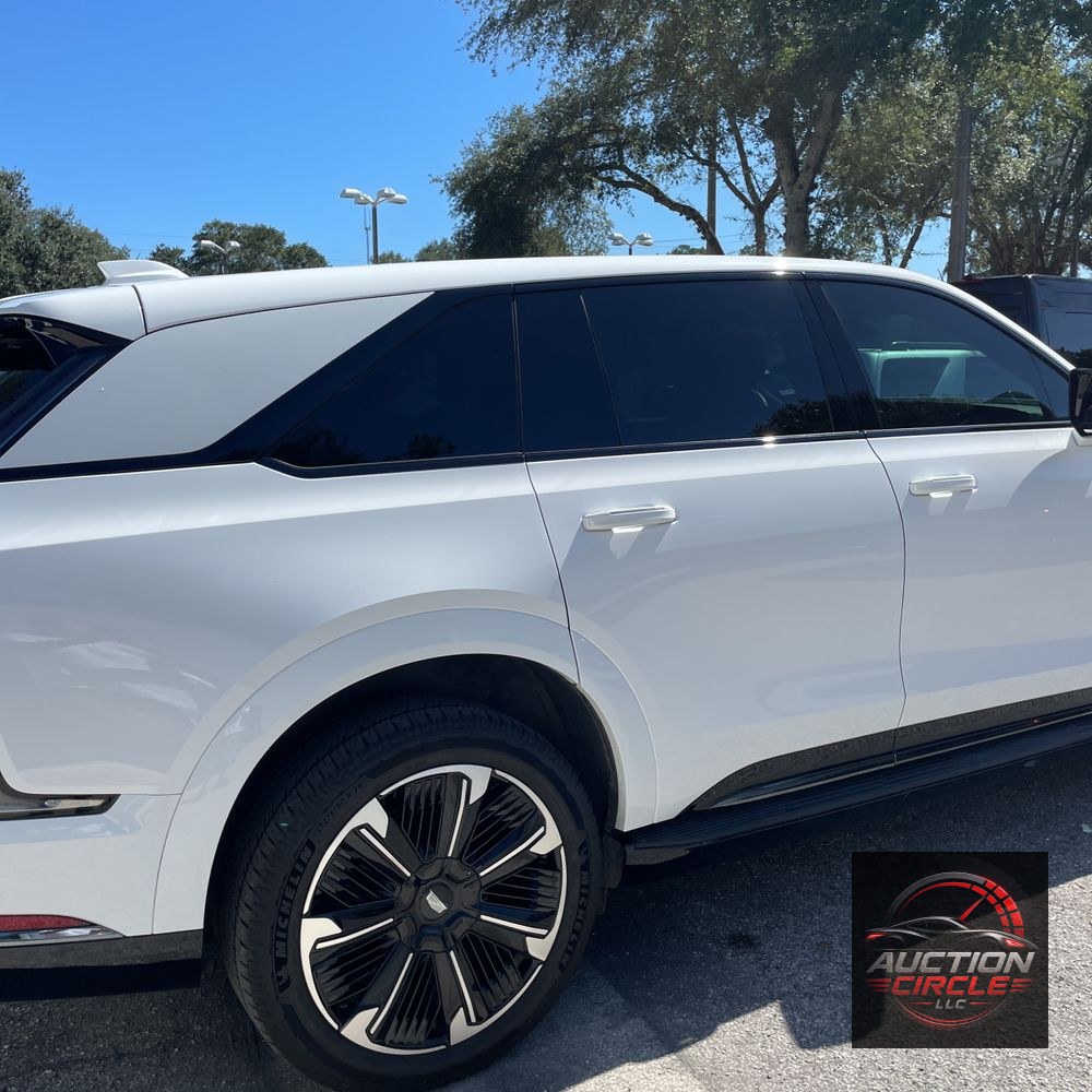2025 Cadillac Escalade IQ Sport 1
