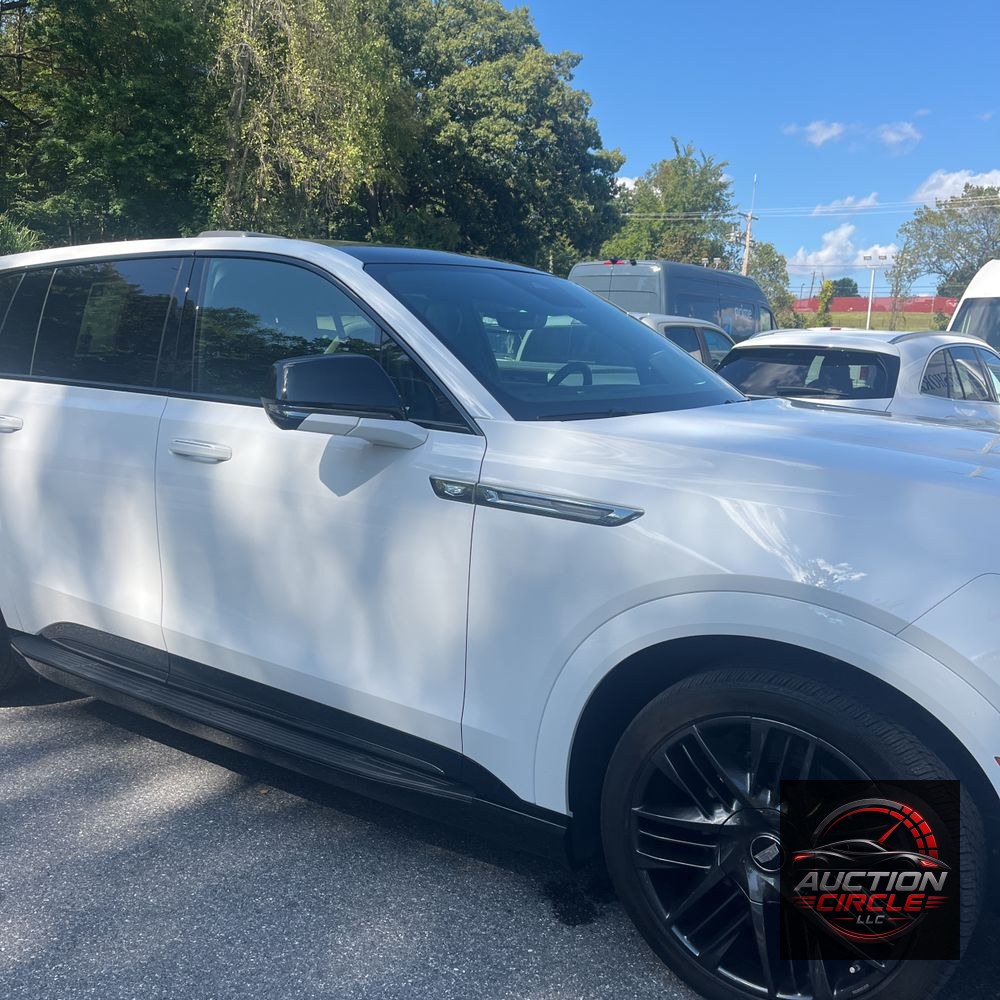 2025 Cadillac Escalade IQ Sport 2