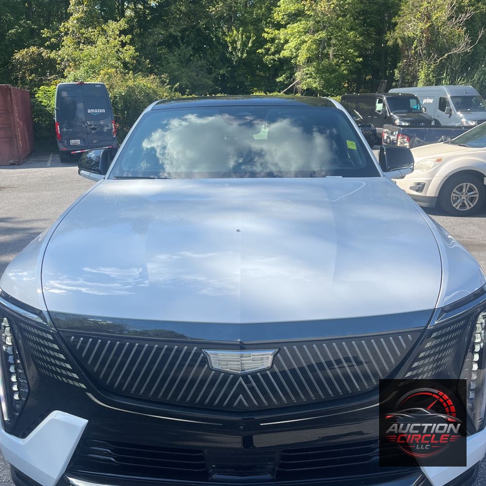 2025 Cadillac Escalade IQ Sport 2