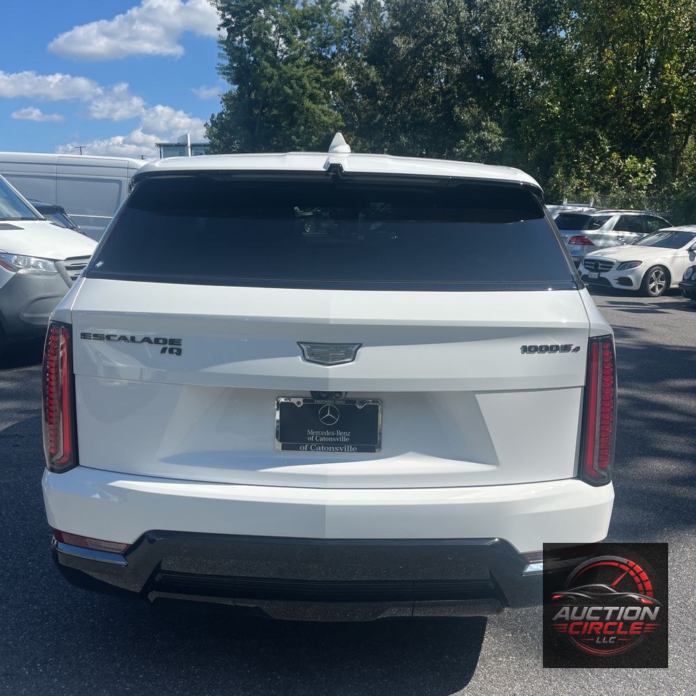 2025 Cadillac Escalade IQ Sport 2