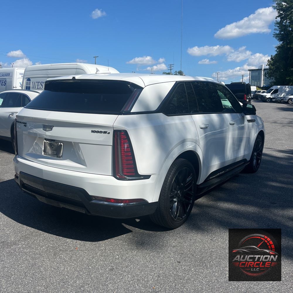 2025 Cadillac Escalade IQ Sport 2