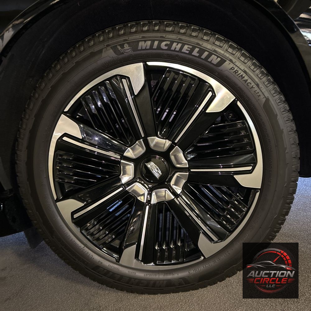 2025 Cadillac Escalade IQ Sport 2