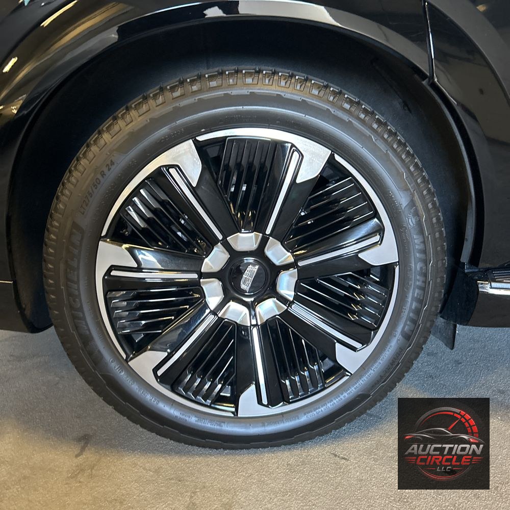 2025 Cadillac Escalade IQ Sport 2