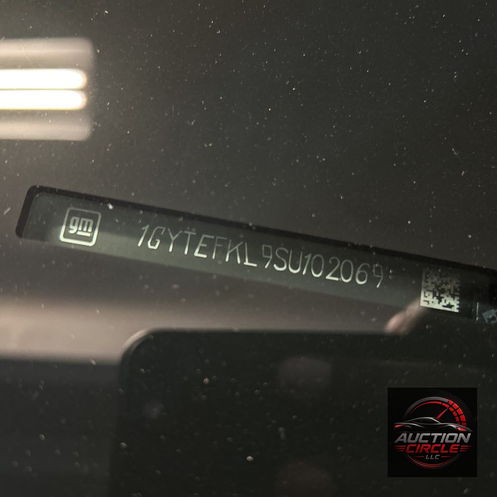 2025 Cadillac Escalade IQ Sport 2