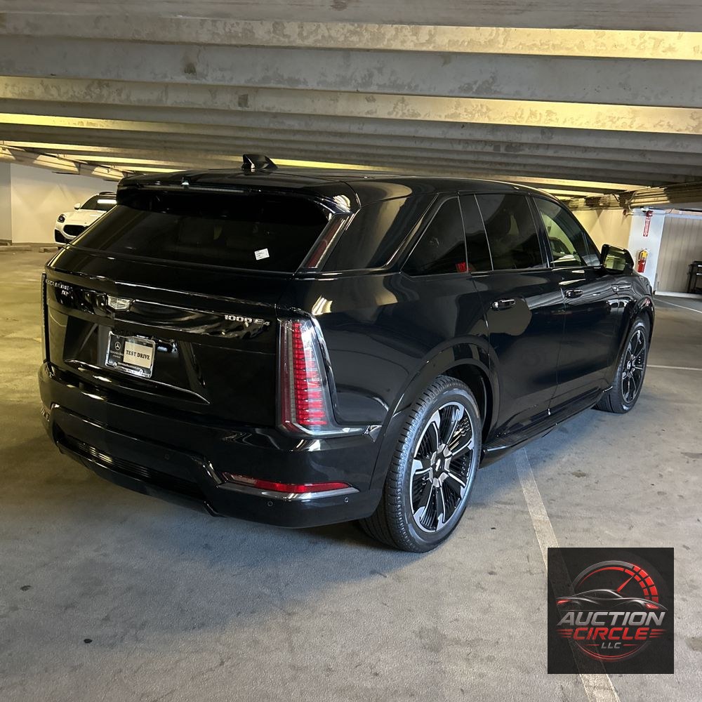 2025 Cadillac Escalade IQ Sport 2
