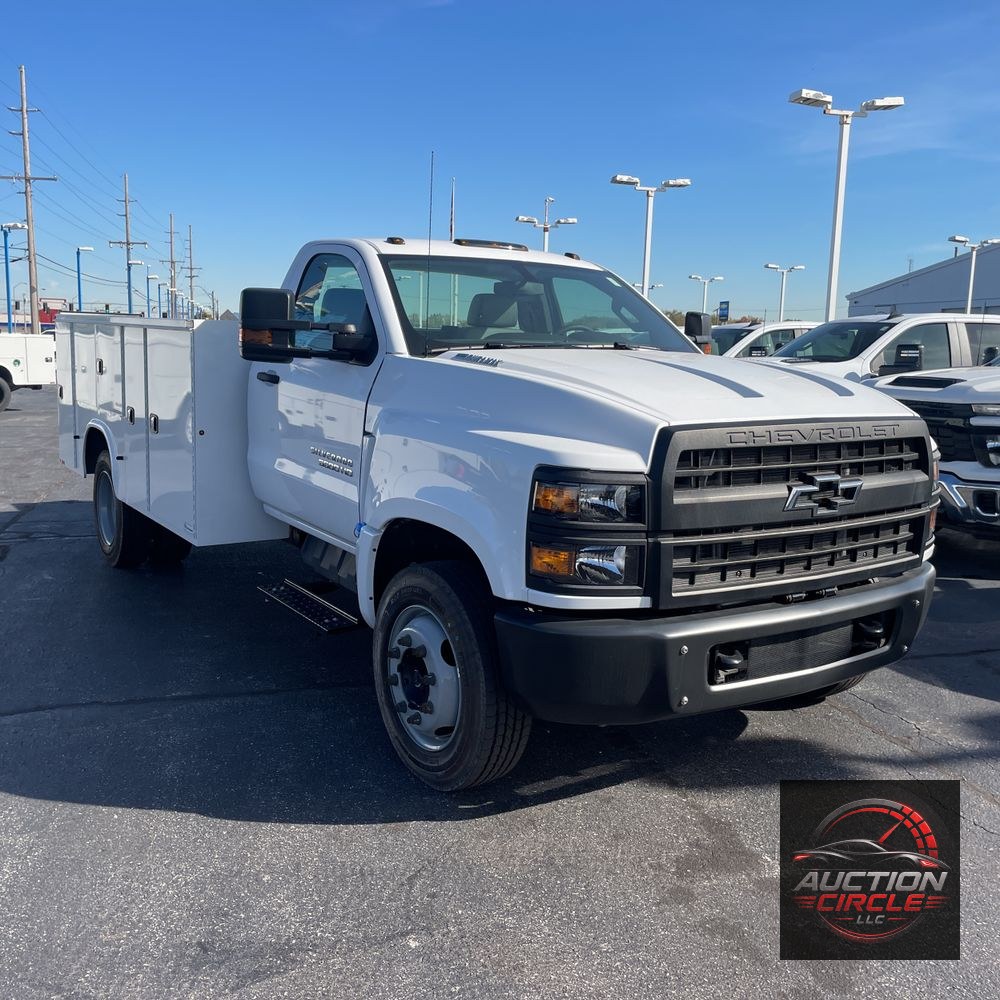 2024 Chevrolet Silverado 4500 W/T