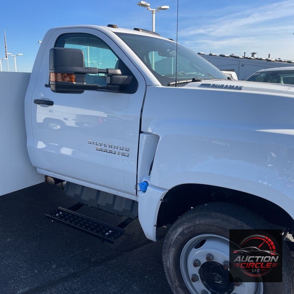 2024 Chevrolet Silverado 4500 W/T