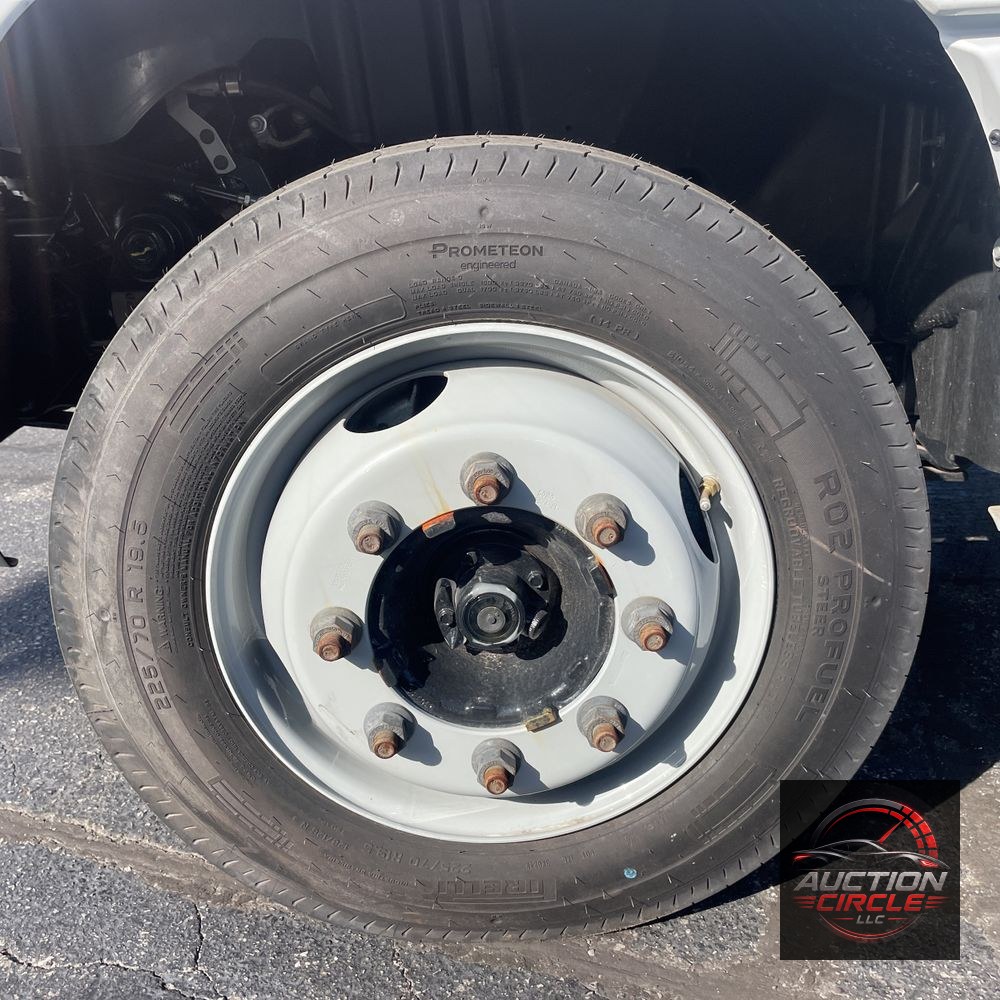 2024 Chevrolet Silverado 4500 W/T