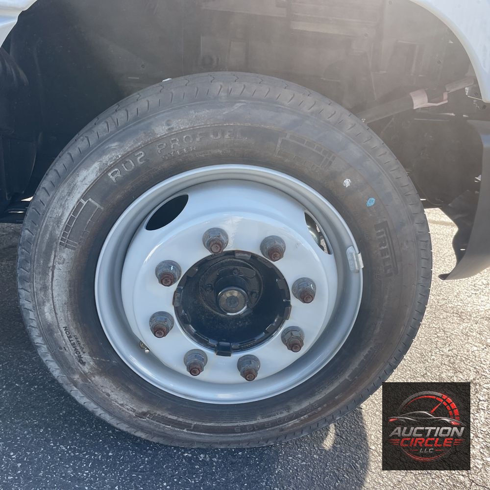 2024 Chevrolet Silverado 4500 W/T