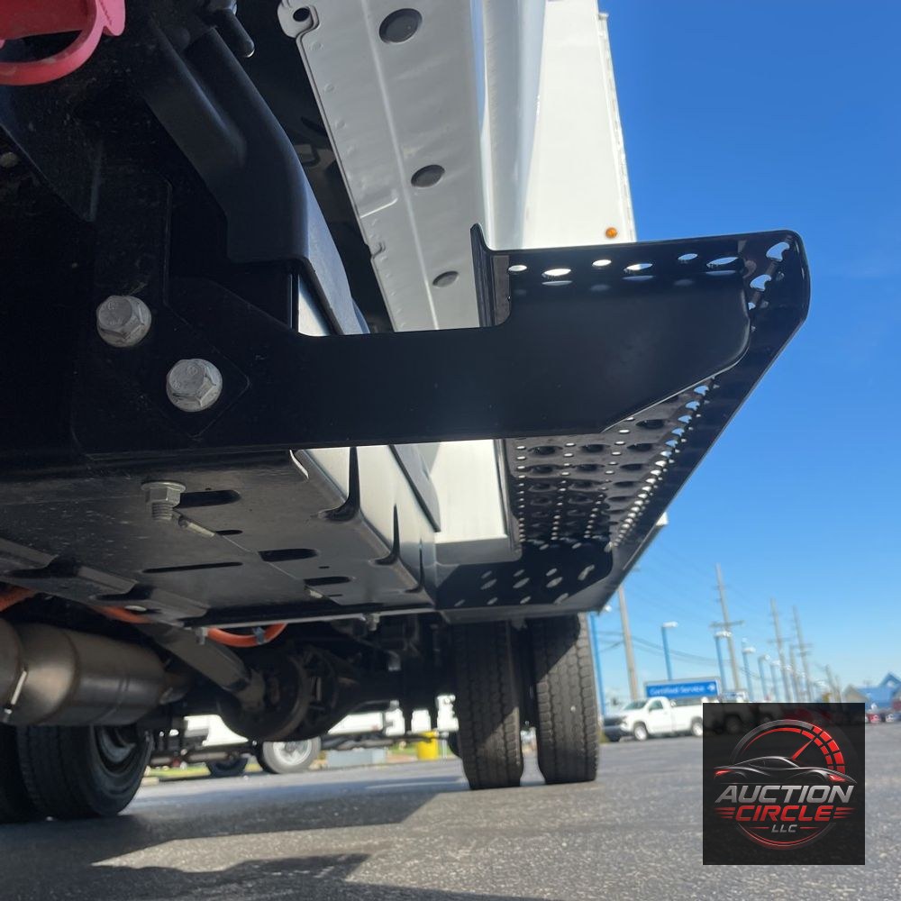 2024 Chevrolet Silverado 4500 W/T