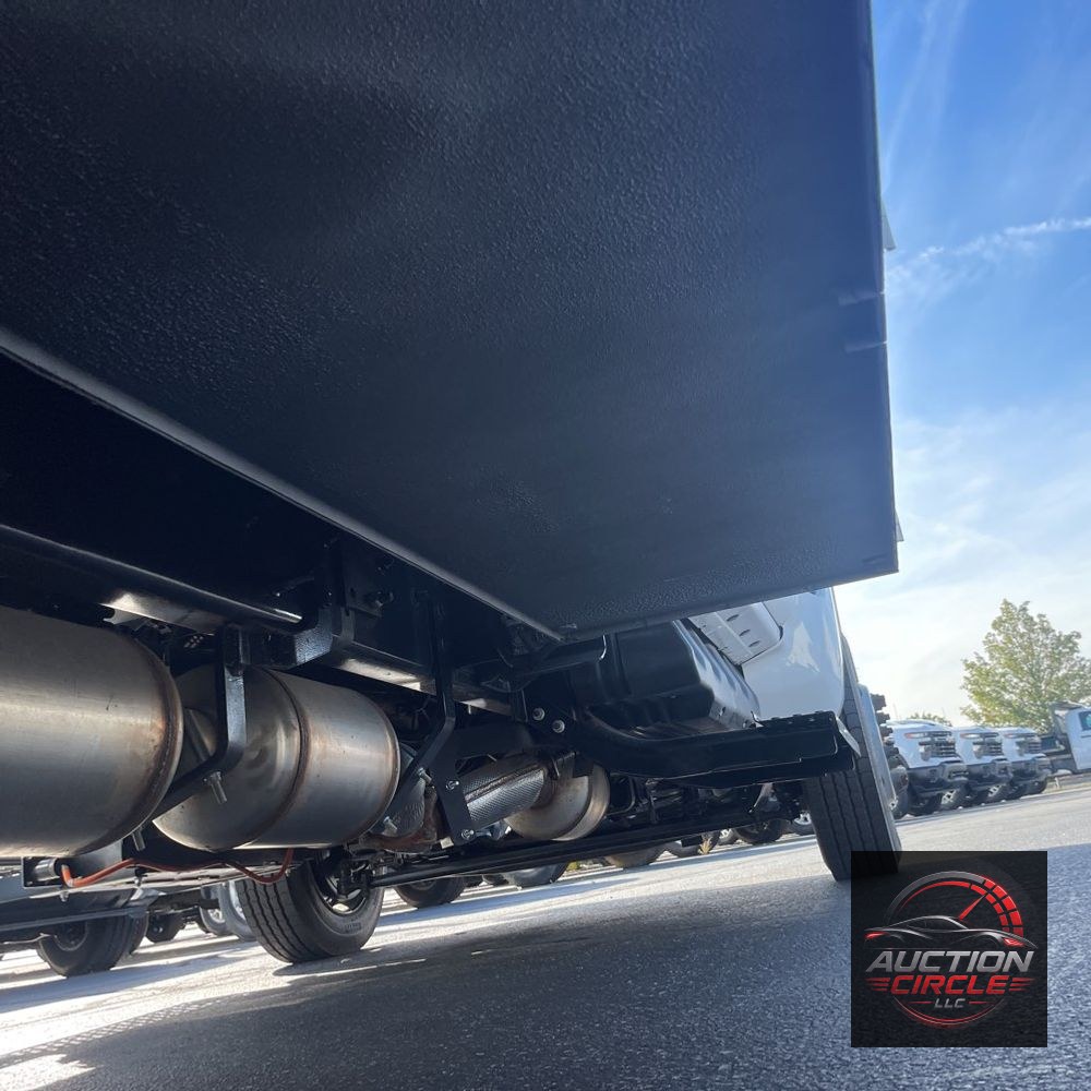 2024 Chevrolet Silverado 4500 W/T