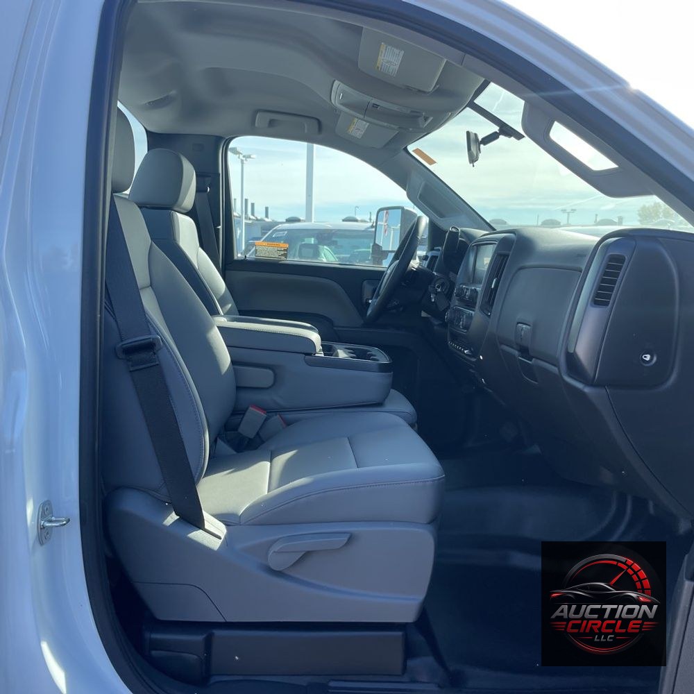 2024 Chevrolet Silverado 4500 W/T