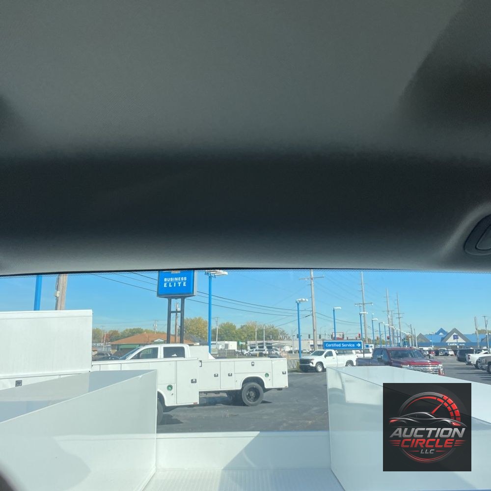 2024 Chevrolet Silverado 4500 W/T