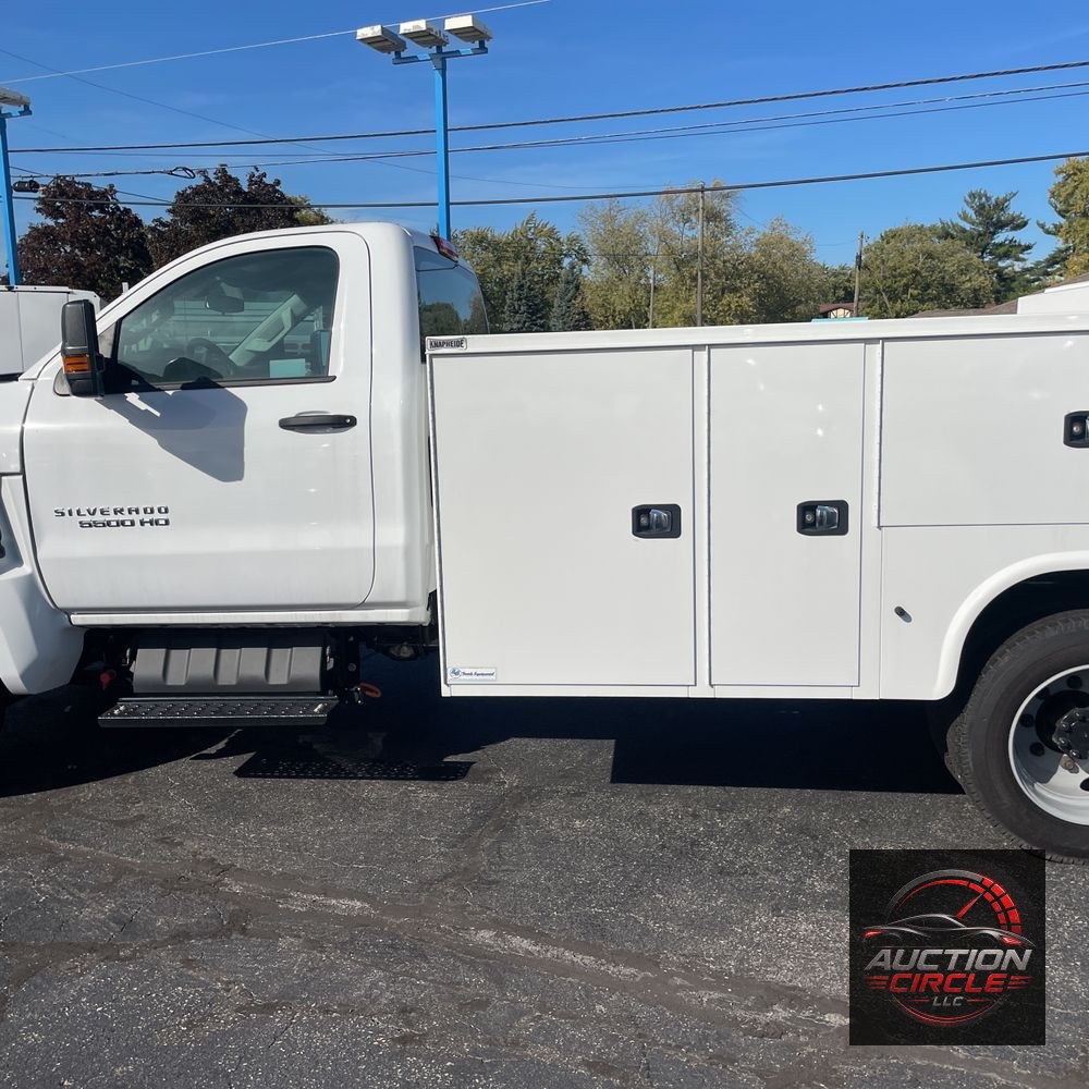 2024 Chevrolet Silverado 4500 W/T