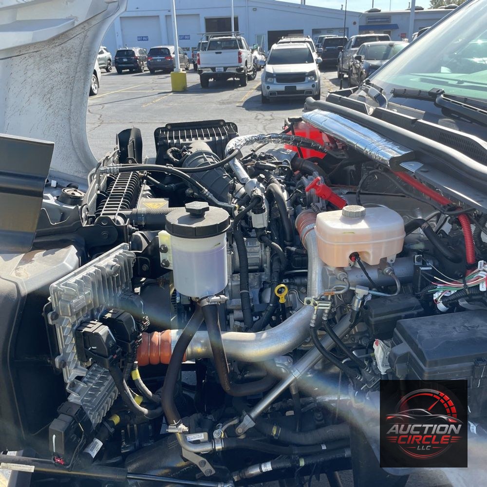 2024 Chevrolet Silverado 4500 W/T