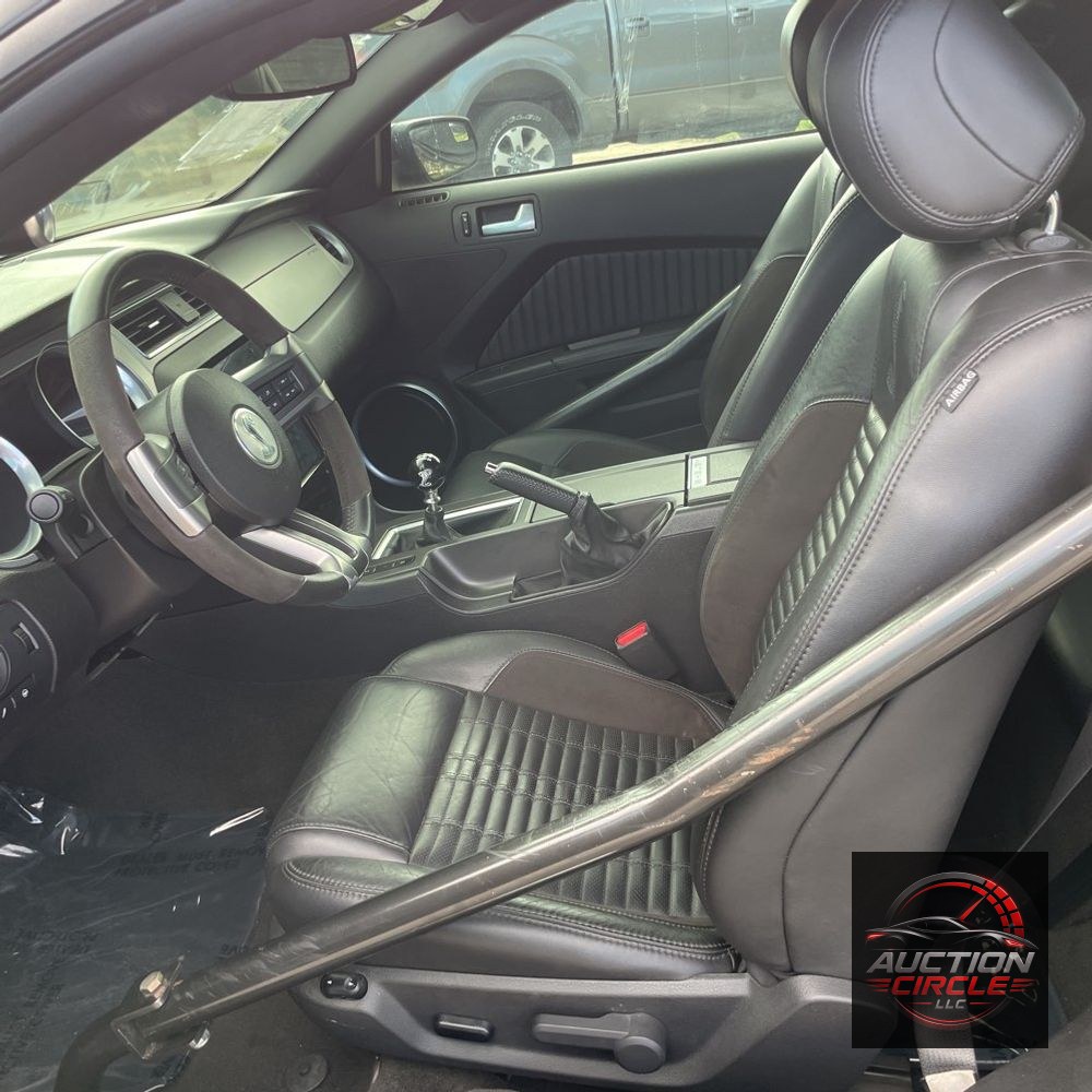 2013 Ford Shelby GT500 Base