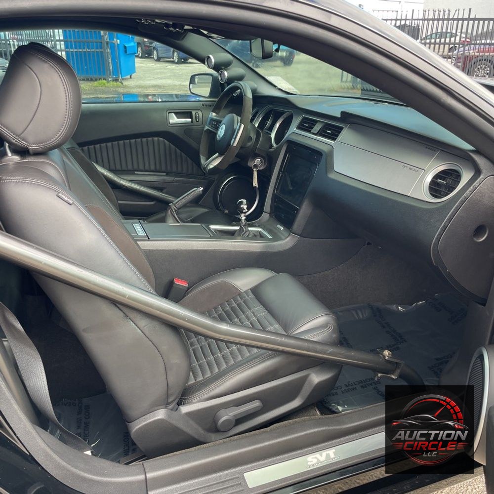 2013 Ford Shelby GT500 Base