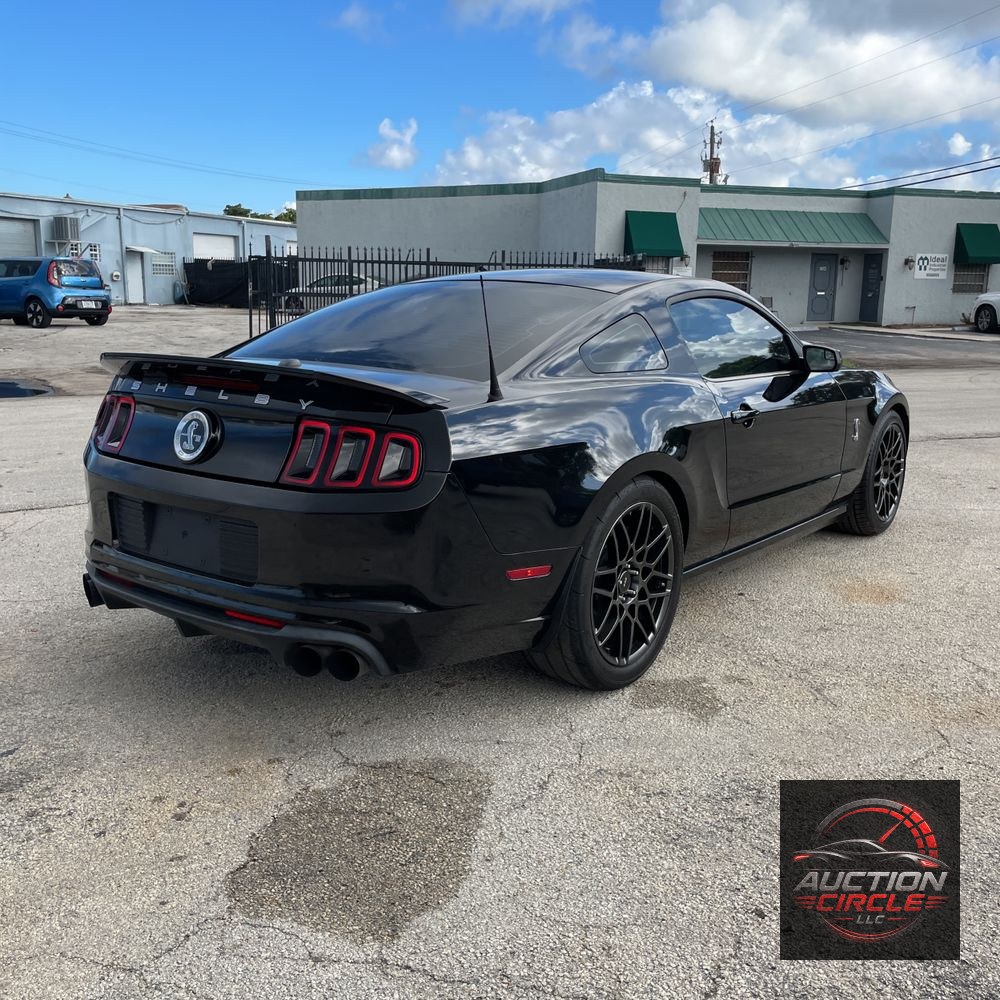2013 Ford Shelby GT500 Base