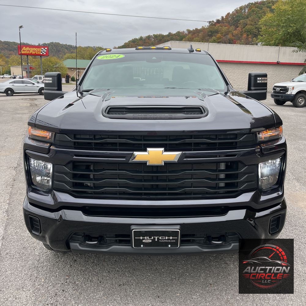 2024 Chevrolet Silverado 2500HD Custom