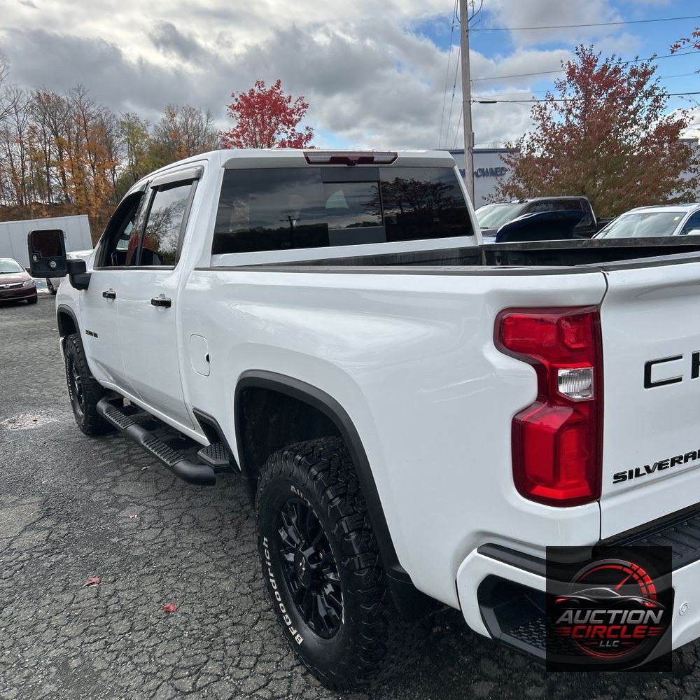 2024 Chevrolet Silverado 3500HD LTZ