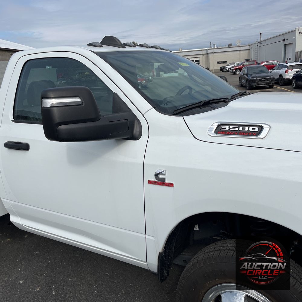2024 Ram 3500 Cab/Chassis Tradesman