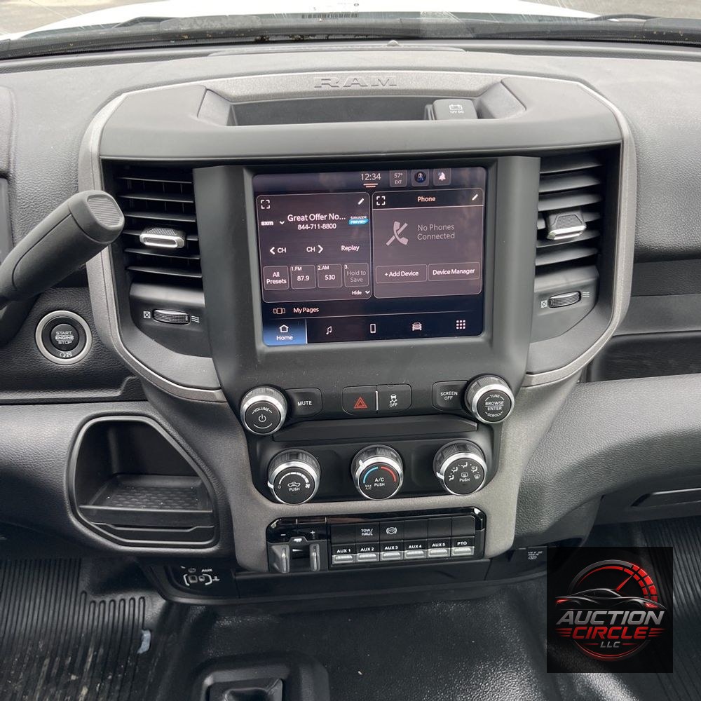 2024 Ram 3500 Cab/Chassis Tradesman