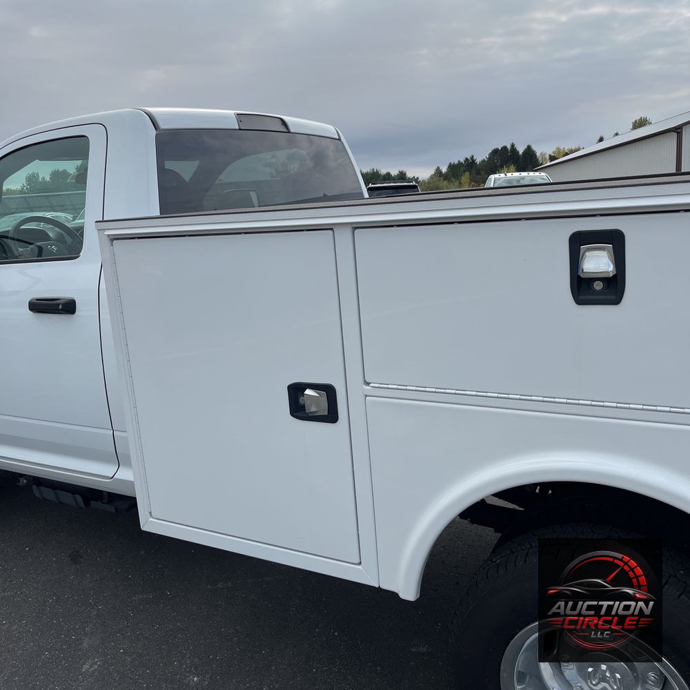 2024 Ram 3500 Cab/Chassis Tradesman