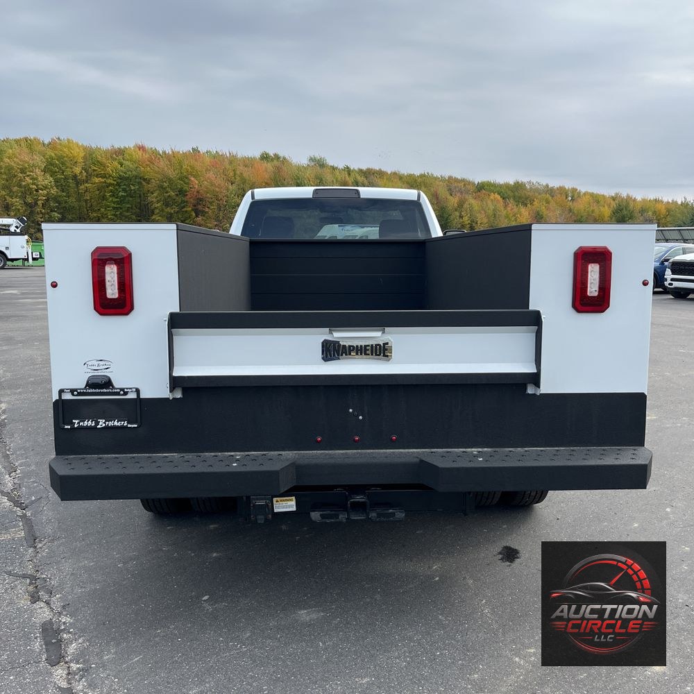 2024 Ram 3500 Cab/Chassis Tradesman